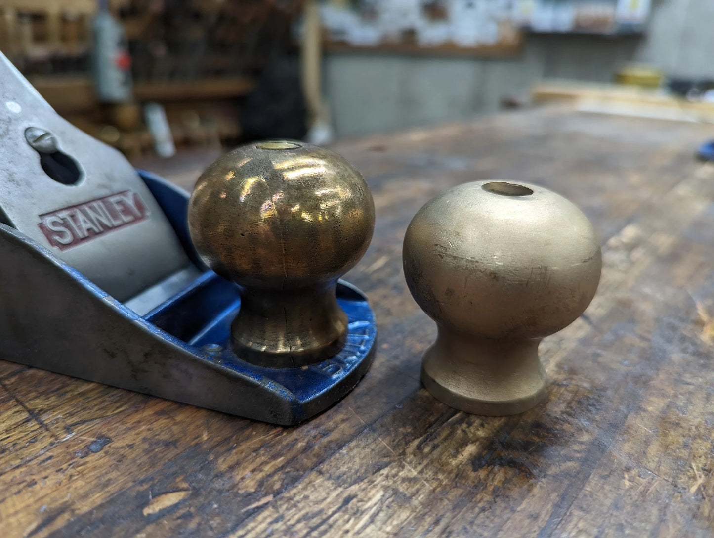 REED Bronze Knobs